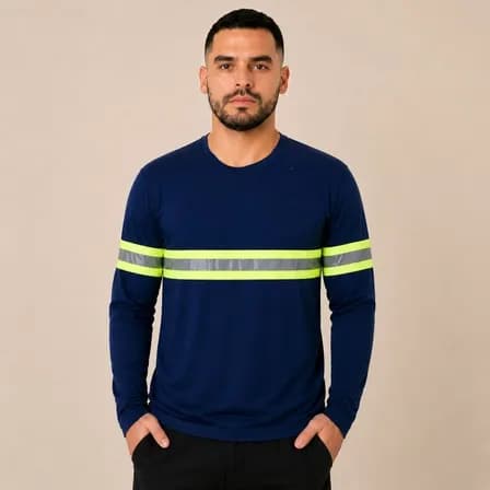 Foto de Camiseta Manga Longa Com Faixa Refletiva Construção Rodovia