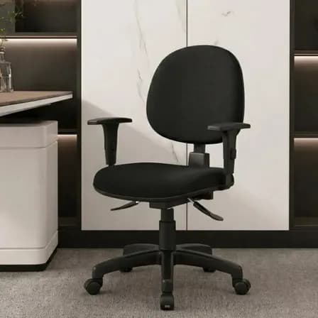 Foto de Cadeira de Escritório Executiva Ergonômica com Apoio de Braços Ajustável Scarparo Preta